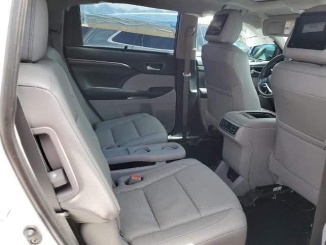Photo 11 from auction – 2019 TOYOTA HIGHLANDER with VIN 5TDYZRFH4KS298837