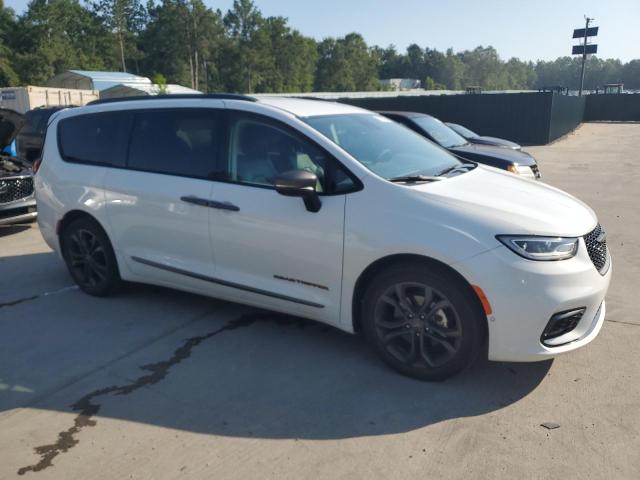 Photo 4 from auction – 2023 CHRYSLER PACIFICA T with VIN 2C4RC1BG9PR629707