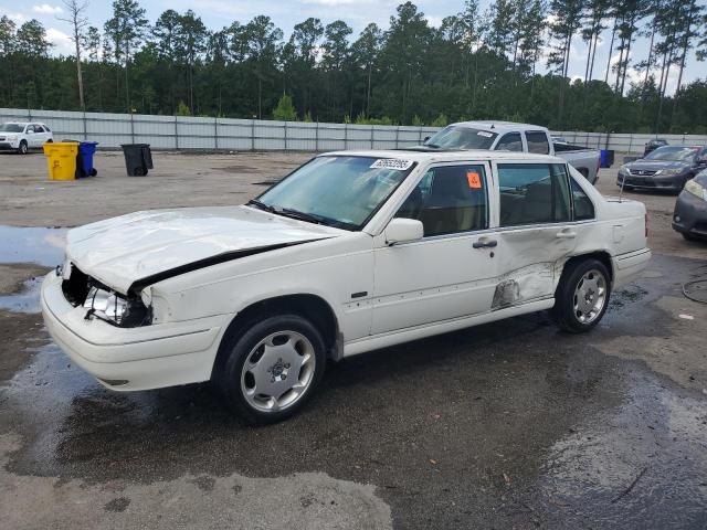 VOLVO S90 1998 with VIN YV1KS9601W1140358 - Photo from auction