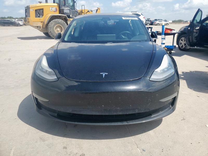 Photo 5 from auction – 2018 TESLA MODEL 3 with VIN 5YJ3E1EAXJF123457