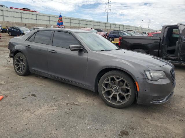 Photo 4 from auction – 2018 CHRYSLER 300 S with VIN 2C3CCABG8JH264184