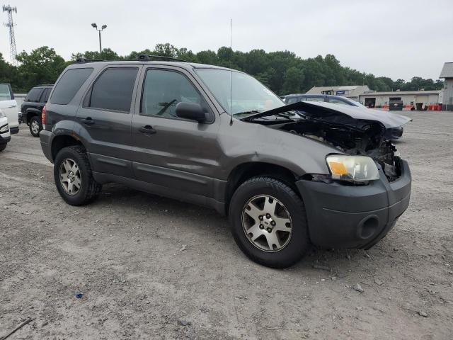 Photo 4 from auction – 2005 FORD ESCAPE XLT with VIN 1FMYU93135KD65313