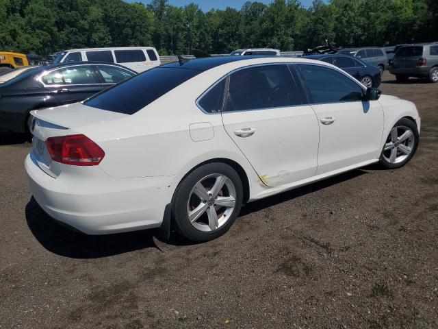 Photo 3 from auction – 2015 VOLKSWAGEN PASSAT SE with VIN 1VWBT7A3XFC079389