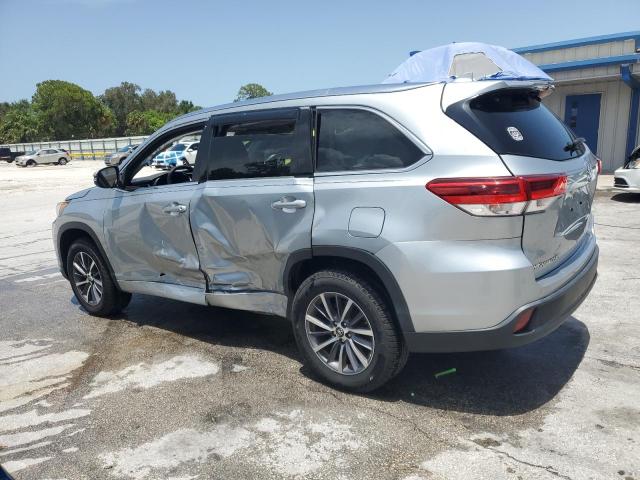 Photo 2 from auction – 2017 TOYOTA HIGHLANDER with VIN 5TDKZRFH9HS517726