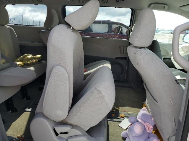 Photo 11 from auction – 2012 TOYOTA SIENNA LE with VIN 5TDKK3DC7CS189479