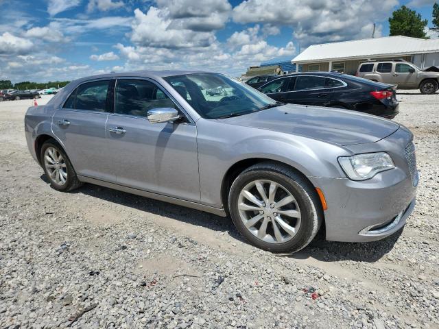 Photo 4 from auction – 2018 CHRYSLER 300 LIMITE with VIN 2C3CCAKG6JH300194