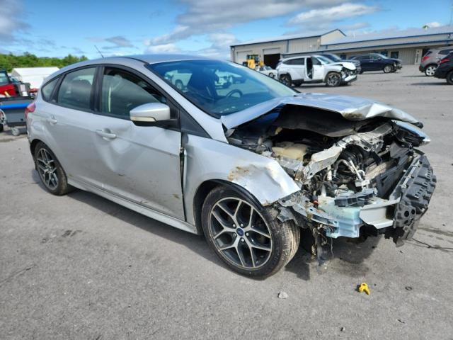 Photo 4 from auction – 2015 FORD FOCUS SE with VIN 1FADP3K26FL371948