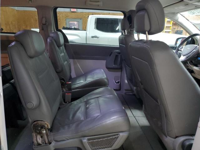 Photo 11 from auction – 2010 CHRYSLER TOWN & COU with VIN 2A4RR5DX3AR423979