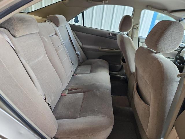 Photo 10 from auction – 2004 TOYOTA CAMRY LE with VIN JTDBE32K040282432