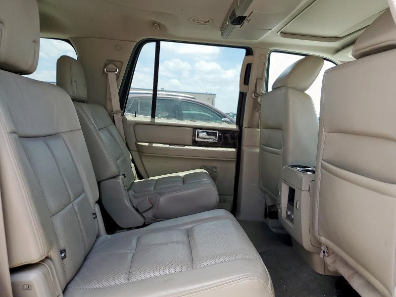 Photo 11 from auction – 2010 LINCOLN NAVIGATOR with VIN 5LMJJ2H50AEJ00691