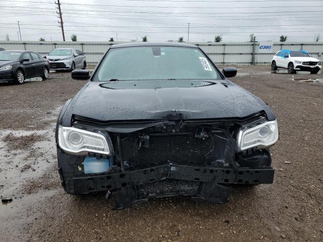 Photo 5 from auction – 2016 CHRYSLER 300 LIMITE with VIN 2C3CCAAG7GH190590