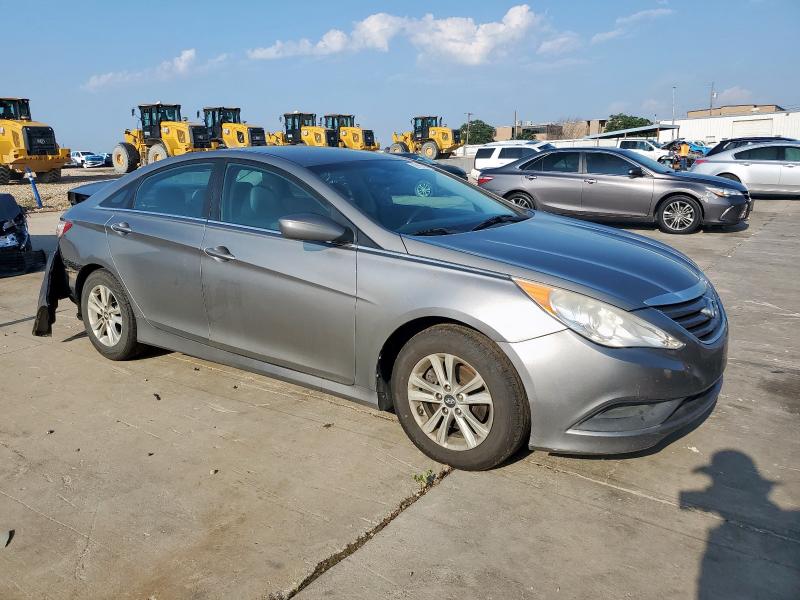 Photo 4 from auction – 2014 HYUNDAI SONATA GLS with VIN 5NPEB4AC1EH864064