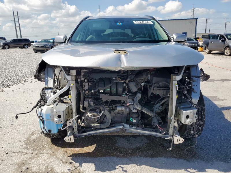 Photo 5 from auction – 2019 TOYOTA RAV4 XLE with VIN 2T3W1RFV2KC015887