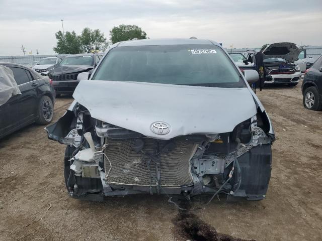 Photo 5 from auction – 2016 TOYOTA SIENNA LE with VIN 5TDKK3DCXGS697547