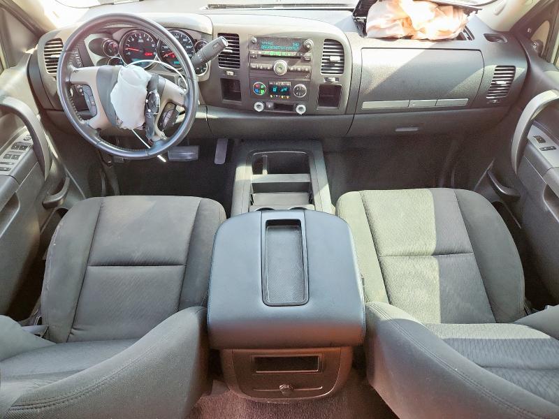 Photo 8 from auction – 2010 CHEVROLET SILVERADO with VIN 1GCSCSE01AZ289729