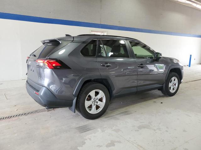 Photo 3 from auction – 2019 TOYOTA RAV4 XLE with VIN JTMP1RFV6KD507368