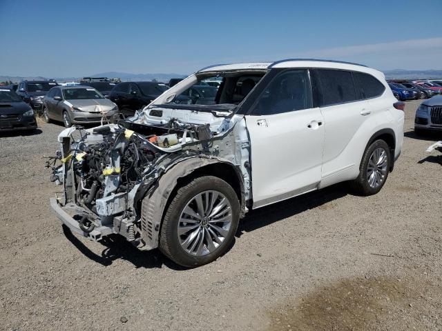 TOYOTA HIGHLANDER 2021 with VIN 5TDEBRCH3MS031364 - Photo from auction