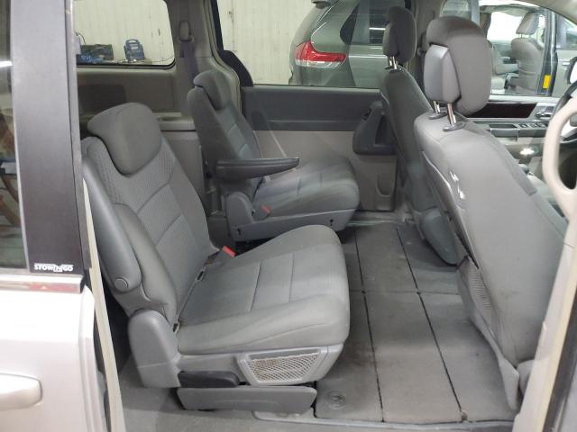 Photo 11 from auction – 2010 CHRYSLER TOWN & COU with VIN 2A4RR5D14AR288636