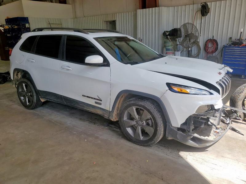 Photo 4 from auction – 2017 JEEP CHEROKEE L with VIN 1C4PJLCB3HW554393