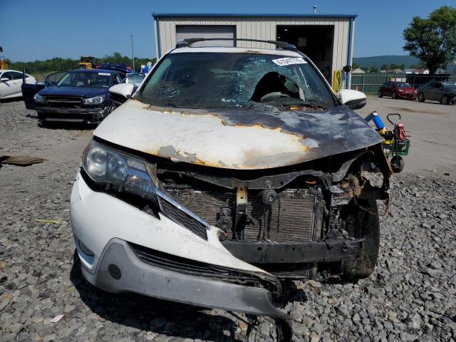 Photo 5 from auction – 2015 TOYOTA RAV4 XLE with VIN 2T3RFREV9FW240232