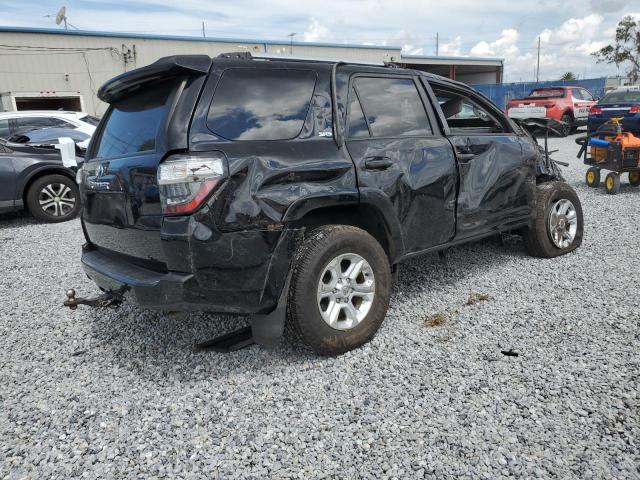 Photo 3 from auction – 2022 TOYOTA 4RUNNER SR with VIN JTEEU5JR4N5264106
