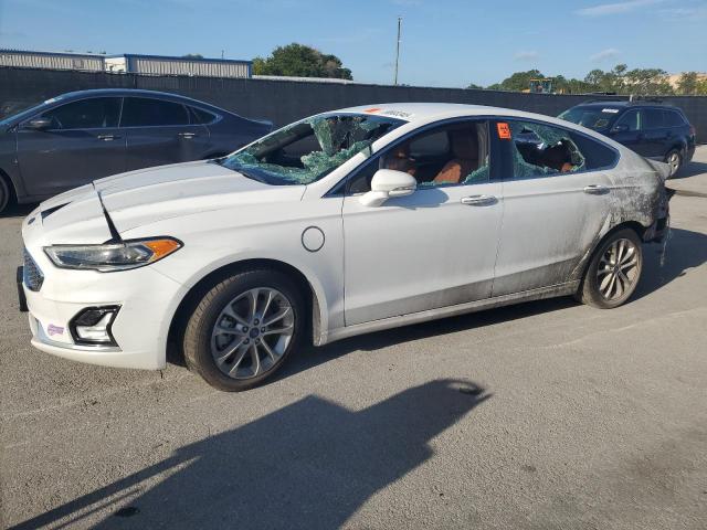 FORD FUSION TIT 2019 with VIN 3FA6P0SU6KR143520 - Photo from auction