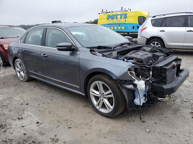 Photo 4 from auction – 2015 VOLKSWAGEN PASSAT SEL with VIN 1VWCS7A35FC122589