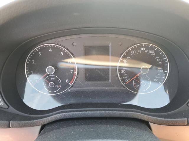 Photo 9 from auction – 2015 VOLKSWAGEN PASSAT S with VIN 1VWAS7A35FC081095