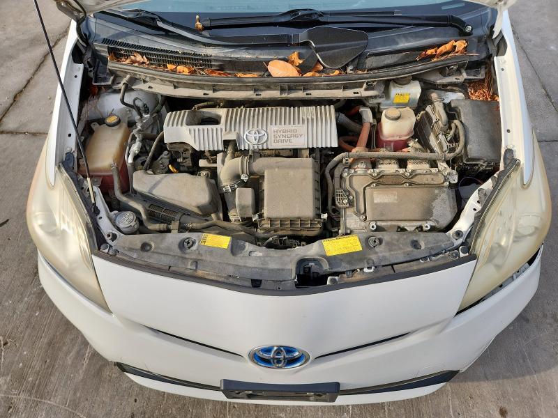 Photo 11 from auction – 2013 TOYOTA PRIUS with VIN JTDKN3DU2D5539835
