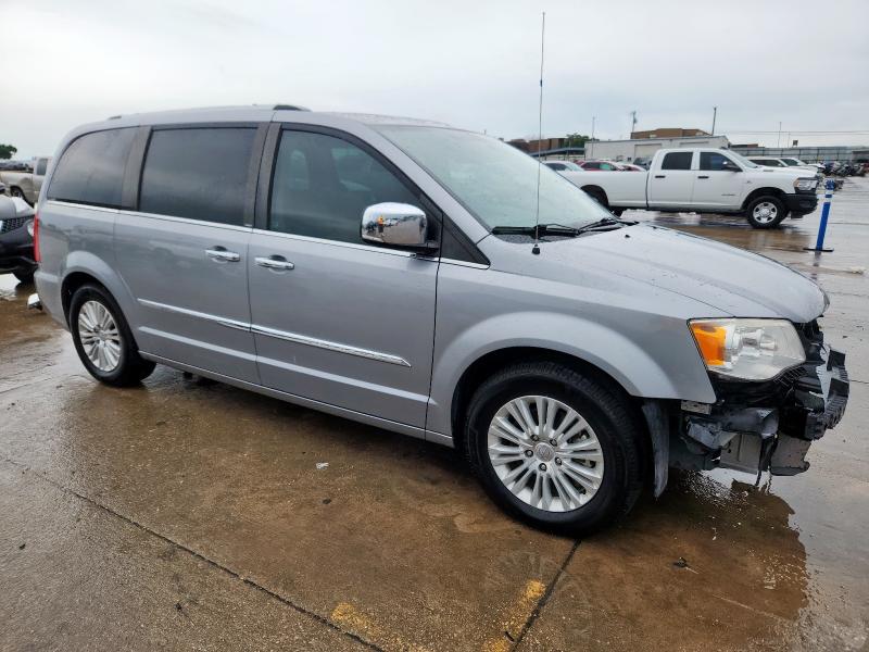 Photo 4 from auction – 2013 CHRYSLER TOWN & COU with VIN 2C4RC1GG4DR753615