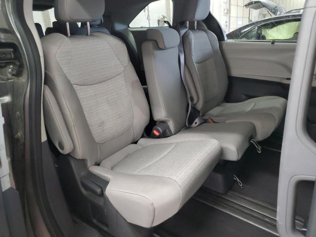 Photo 11 from auction – 2023 TOYOTA SIENNA LE with VIN 5TDKSKFC4PS081186