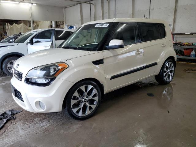 KIA SOUL + 2013 with VIN KNDJT2A64D7574768 - Photo from auction