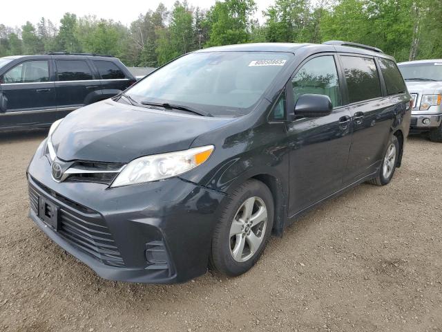 TOYOTA SIENNA LE 2018 with VIN 5TDKZ3DC6JS954500 - Photo from auction