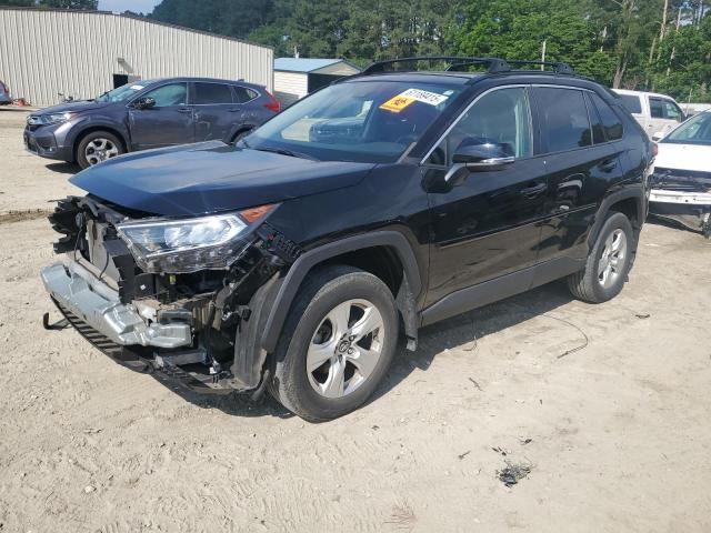 TOYOTA RAV4 XLE 2019 with VIN 2T3P1RFV8KC052804 - Photo from auction