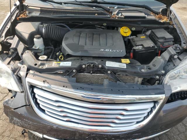 Photo 12 from auction – 2015 CHRYSLER TOWN & COU with VIN 2C4RC1GG4FR554289