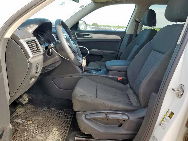 Photo 7 from auction – 2018 VOLKSWAGEN ATLAS S with VIN 1V2AP2CA8JC600960
