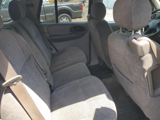 Photo 11 from auction – 2004 CHEVROLET BLAZER with VIN 1GNDT13S842447656