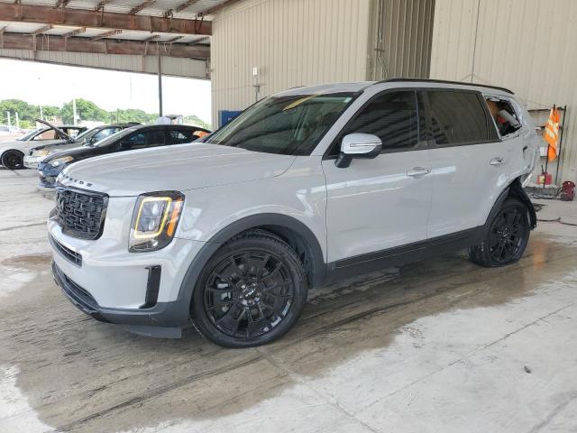 KIA TELLURIDE 2022 with VIN 5XYP3DHC8NG303654 - Photo from auction
