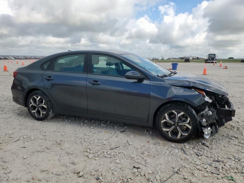 Photo 4 from auction – 2021 KIA FORTE FE with VIN 3KPF24AD2ME289411