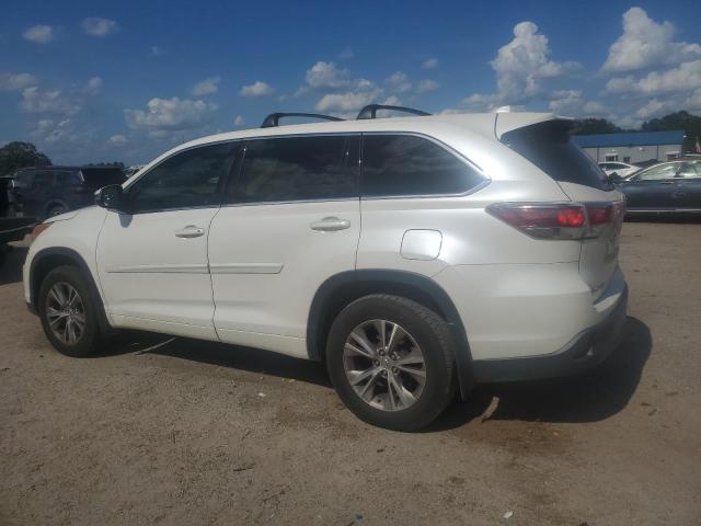 Photo 2 from auction – 2015 TOYOTA HIGHLANDER with VIN 5TDZKRFH7FS050662