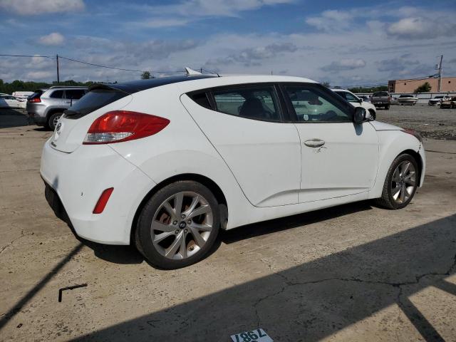 Photo 3 from auction – 2016 HYUNDAI VELOSTER with VIN KMHTC6AD3GU270914