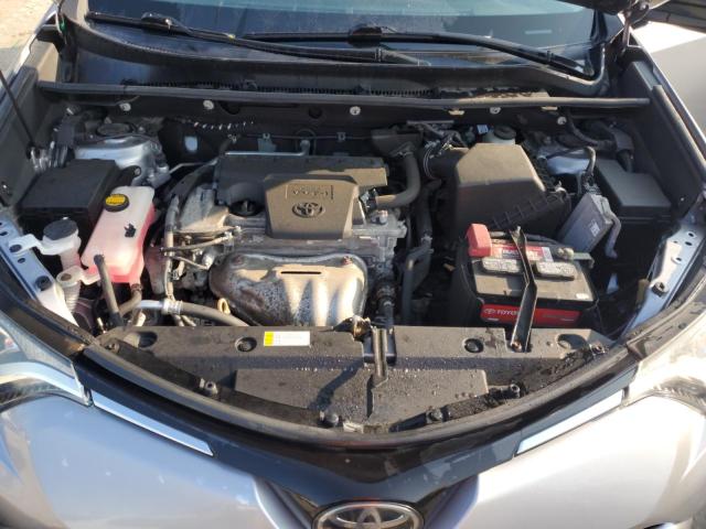 Photo 12 from auction – 2018 TOYOTA RAV4 LE with VIN 2T3BFREV5JW729544