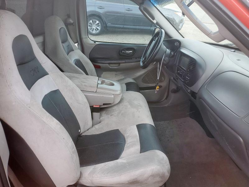Photo 10 from auction – 2003 FORD F150 SVT L with VIN 2FTRF07313CA97244