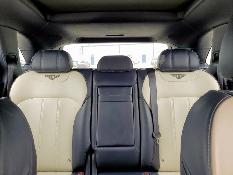 Photo 10 from auction – 2019 BENTLEY BENTAYGA with VIN SJAAM2ZV9KC024691