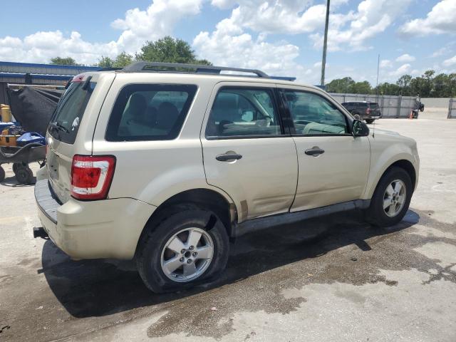 Photo 3 from auction – 2010 FORD ESCAPE XLS with VIN 1FMCU0C73AKC03217