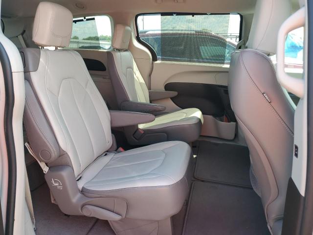 Photo 11 from auction – 2017 CHRYSLER PACIFICA T with VIN 2C4RC1BG8HR579626