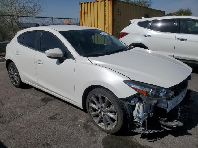 Photo 4 from auction – 2018 MAZDA 3 TOURING with VIN 3MZBN1L32JM240099