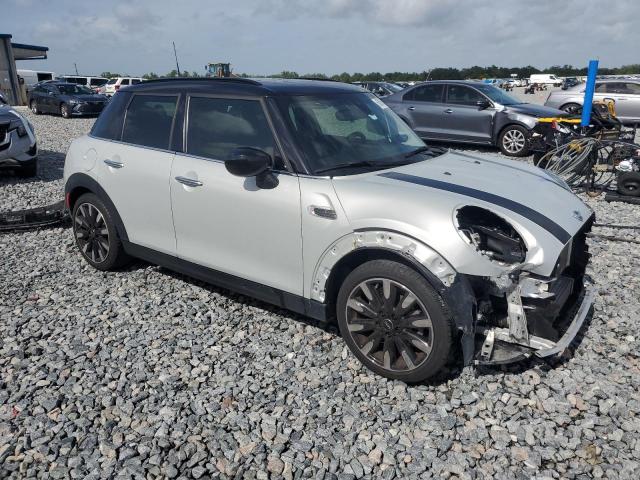 Photo 4 from auction – 2021 MINI COOPER with VIN WMWXU7C04M2P09433