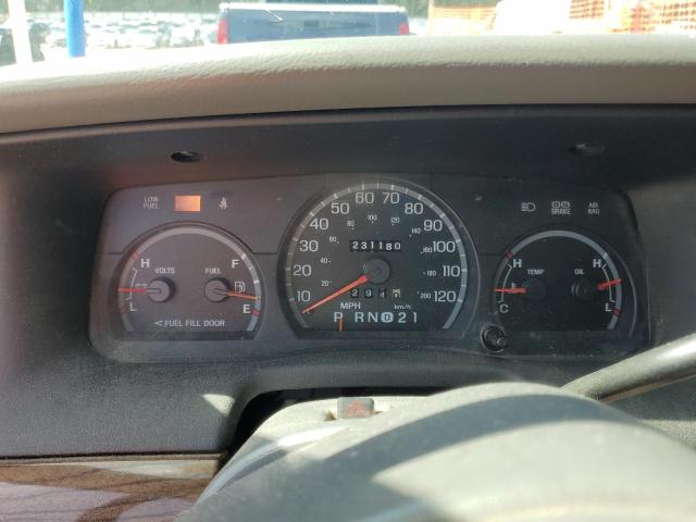 Снимка 9 от търг – 2004 FORD CROWN VICT с VIN 2FAFP74W74X184492