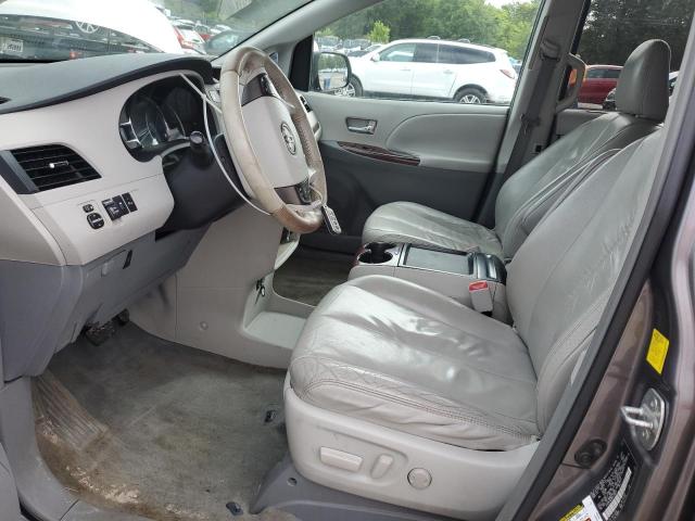 Photo 7 from auction – 2011 TOYOTA SIENNA XLE with VIN 5TDYK3DC0BS120657